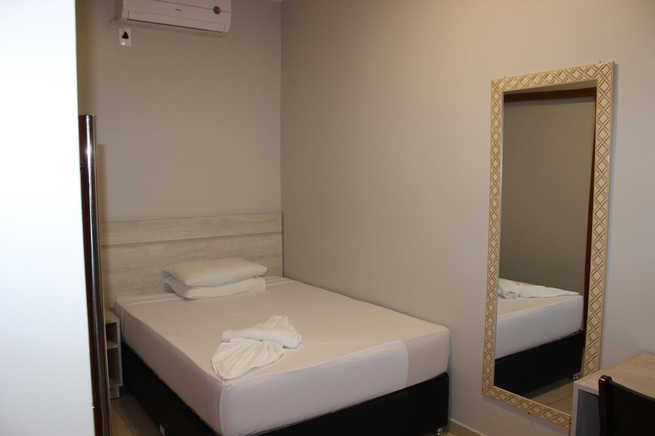 Sleep Hotel 托莱多 外观 照片